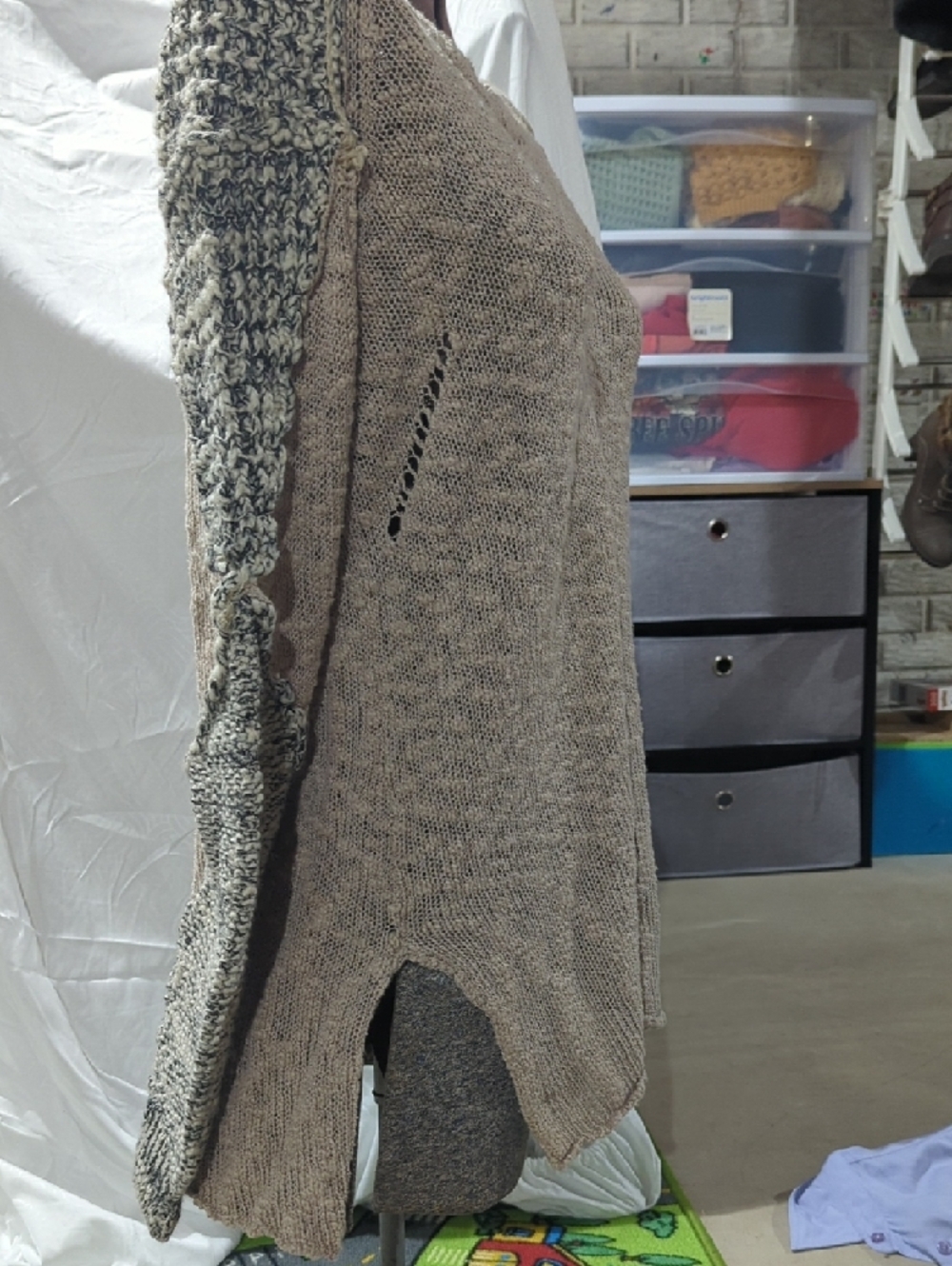 BKE Neutral Beige Knit Scoop Neck Sweater with Marled Gray-Beige Sleeves - Picture 2 of 4